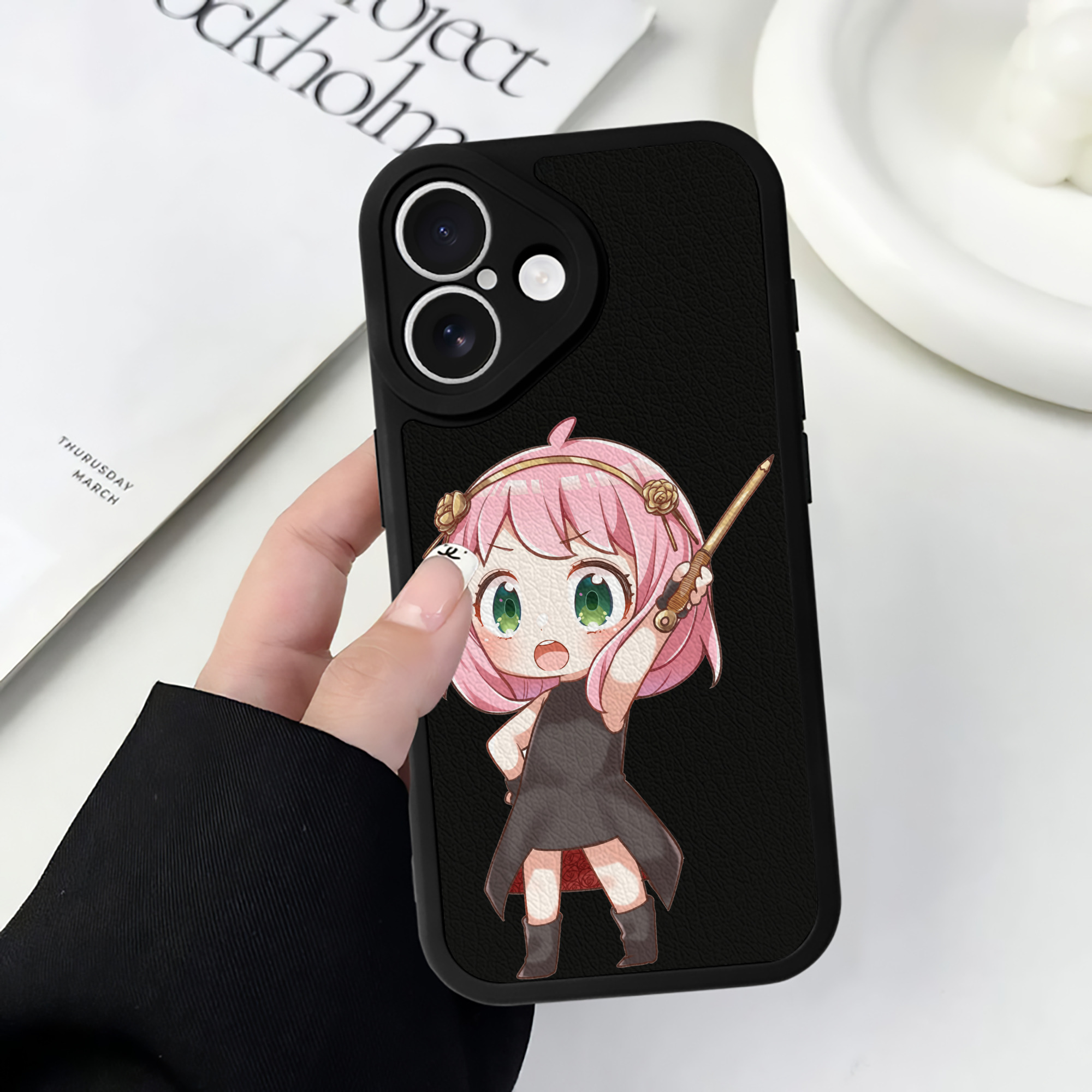 （画像用） SPY×FAMILY间谍家家酒 【iPhone 16シリーズ対応】シリコンスマホケース（レザー調） 材質：シリコン